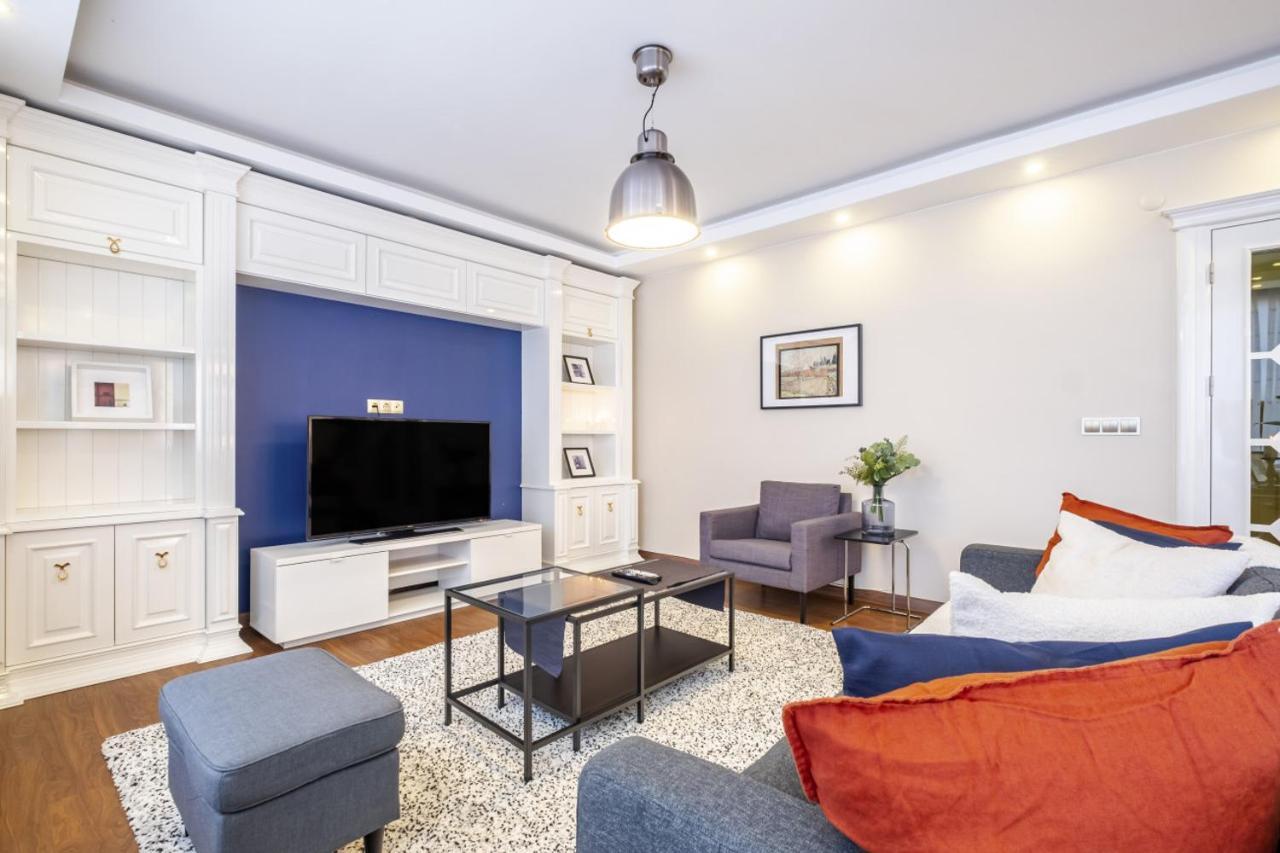 Captivating Flat With Balcony Near Besiktas Pier Apartment Istanbul Exterior photo