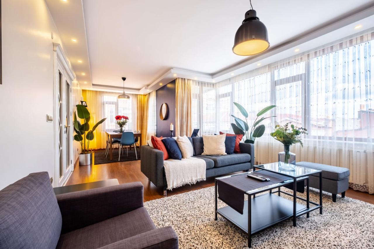 Captivating Flat With Balcony Near Besiktas Pier Apartment Istanbul Exterior photo